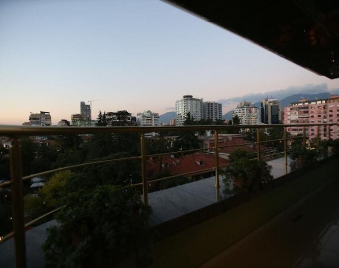 Grand - Vue extérieure