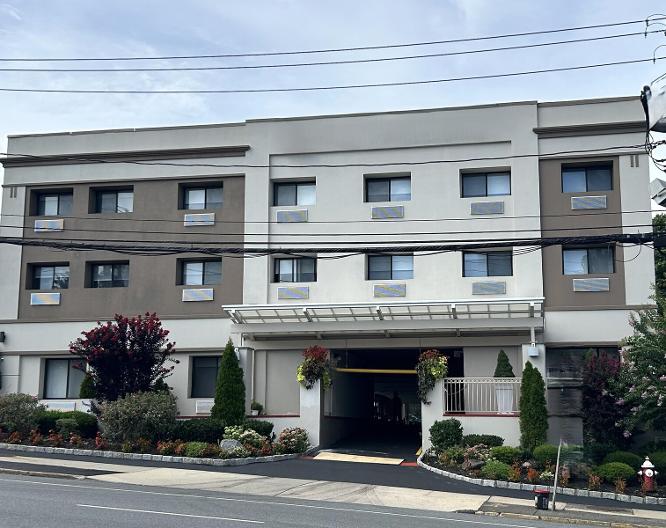 Best Western Roslyn-Long Island Hotel - Außenansicht