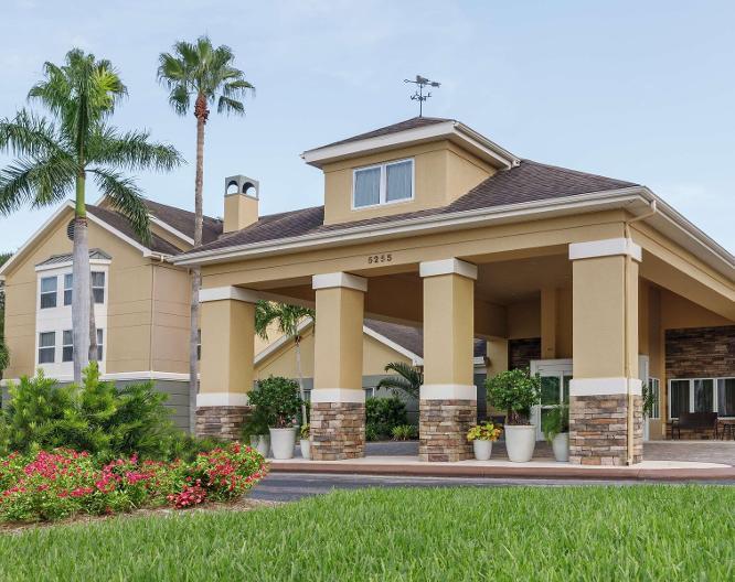 Homewood Suites by Hilton Fort Myers - Außenansicht