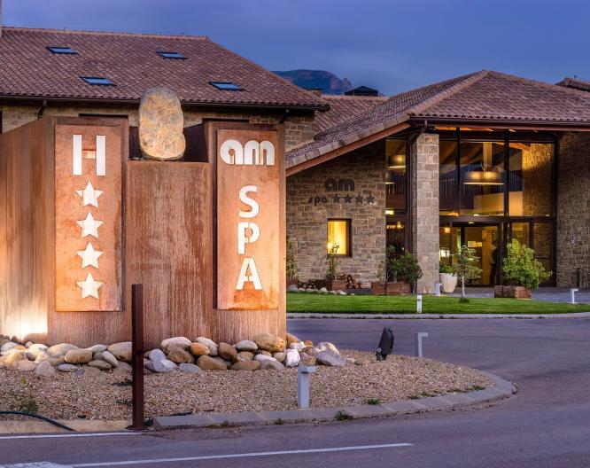 Aguas de los Mallos Hotel & Spa - Außenansicht