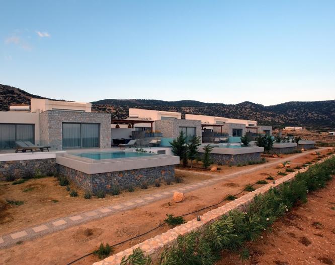 Aros Luxury Villas - Außenansicht