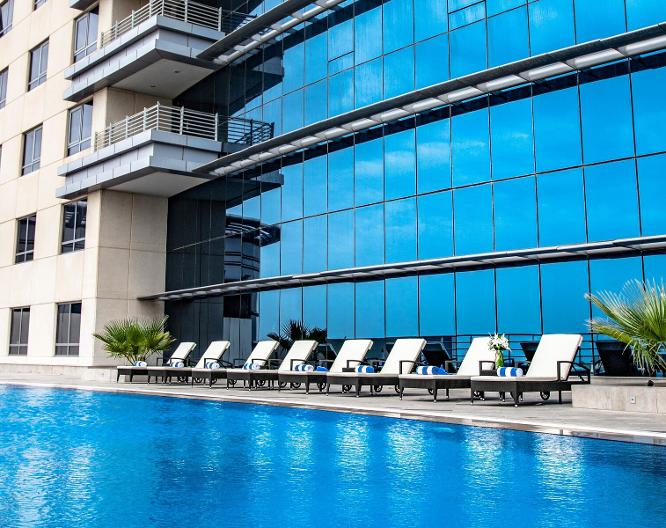 Staybridge Suites Dubai Internet City - Außenansicht