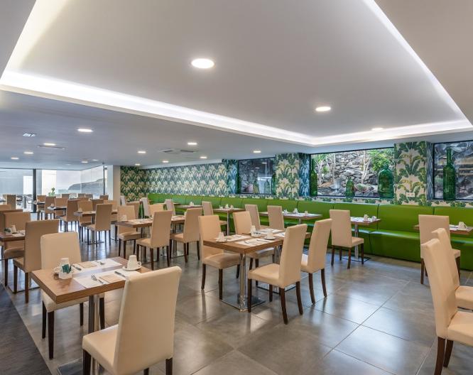 Occidental Roca Negra - Essen und Trinken