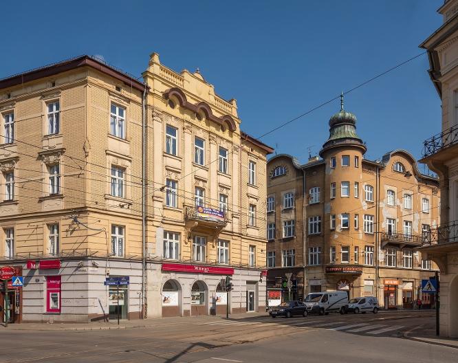 Hostel 70s Queen Apartments - Außenansicht