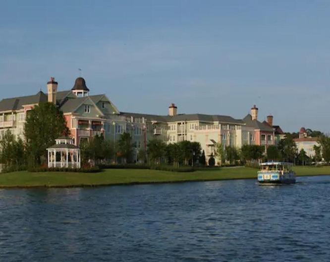 Disney's Saratoga Springs Resort & Spa - Außenansicht