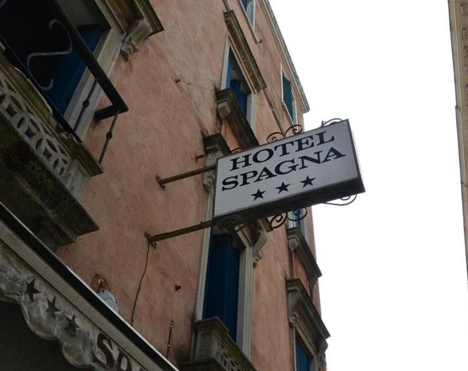Spagna - Außenansicht