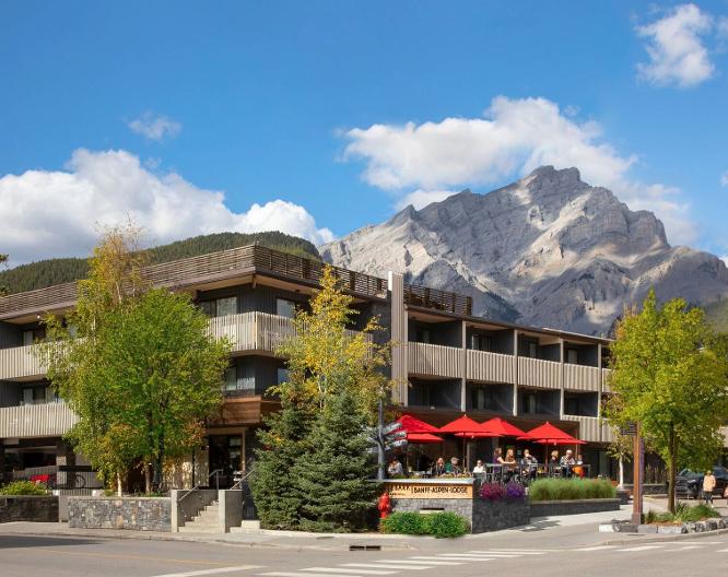 Banff Aspen Lodge - Außenansicht