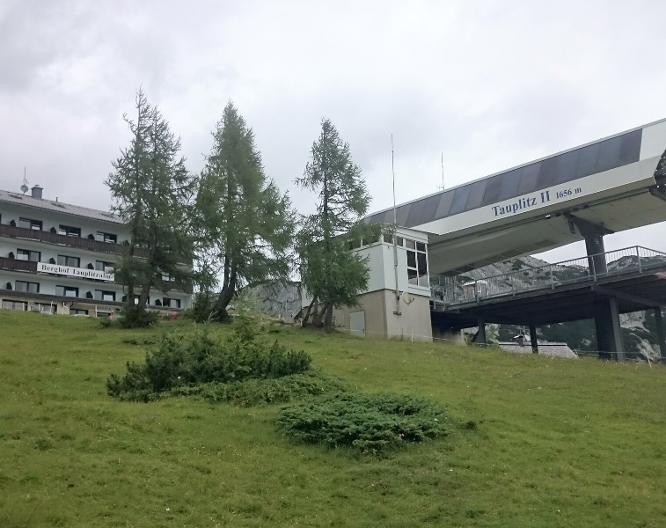 Hotel Berghof Tauplitzalm - Außenansicht