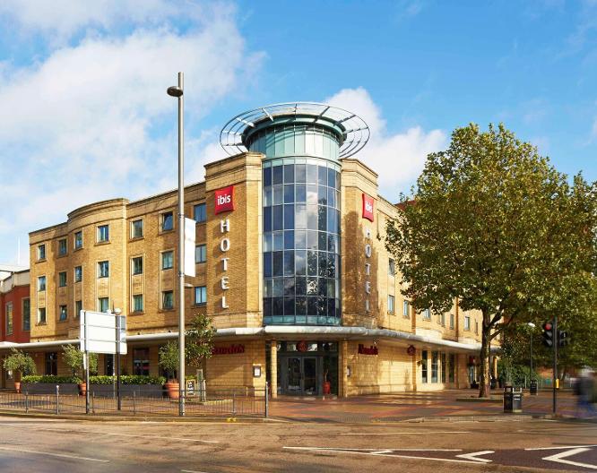 Ibis London Stratford - Außenansicht