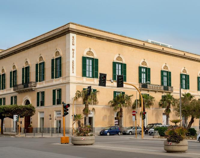 Room Mate Andrea – Palazzo Platamone - Außenansicht