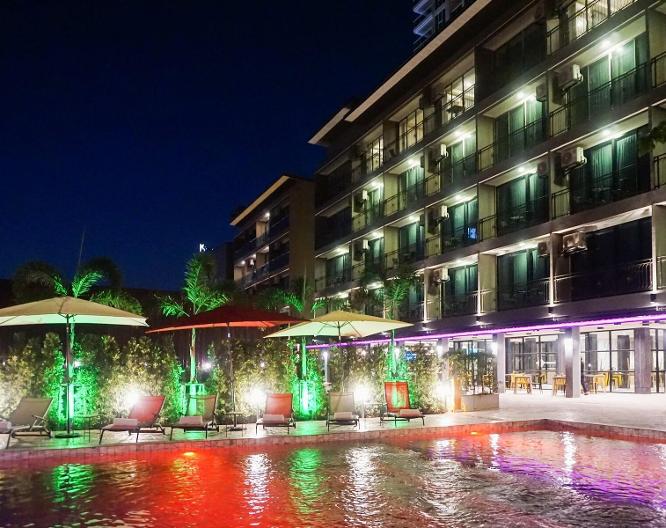 Glow Pattaya - Außenansicht