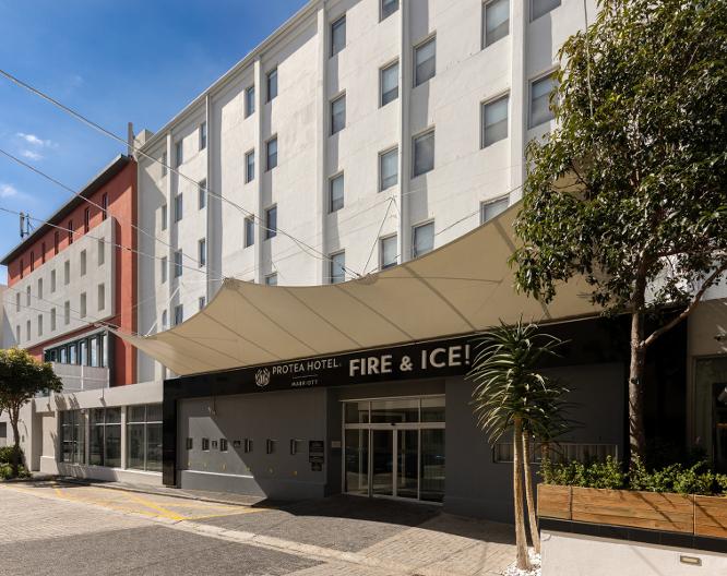 Protea Hotel by Marriott Fire and Ice Cape Town - Außenansicht