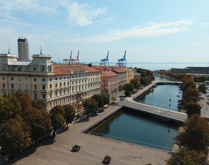 Hotel Continental Rijeka - Außenansicht