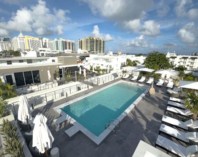 Nassau Suite Hotel - Pool