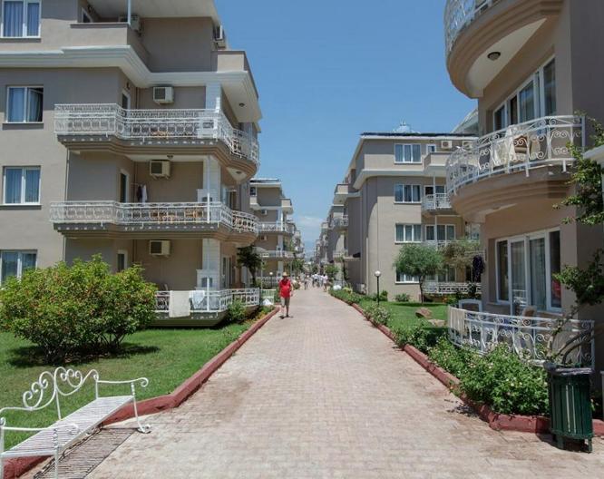 Club Wasa Holiday Village - Außenansicht