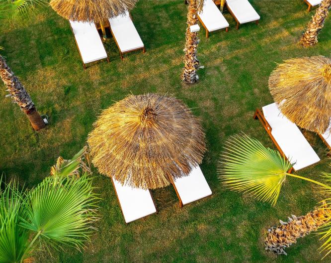 Rubi Platinum Sign - Außenansicht