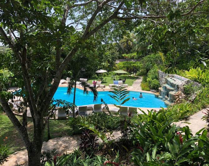 La Aldea del Halach Huinic - Außenansicht