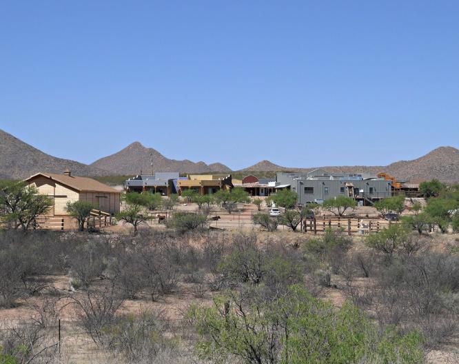 Tombstone Monument Guest Ranch - Außenansicht