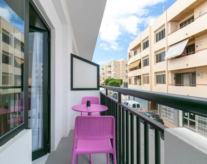 The Purple Hostel by Ibiza Feeling - Außenansicht