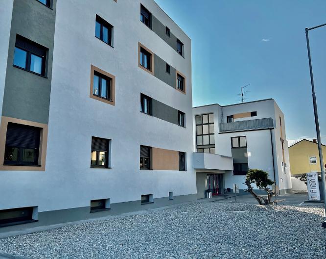 Arion Airport Hotel - Außenansicht