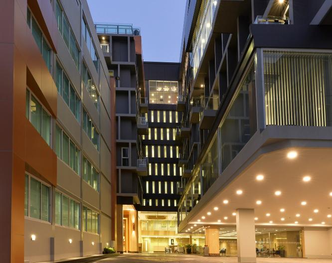 Le D'Tel Hotel & Conference - Außenansicht