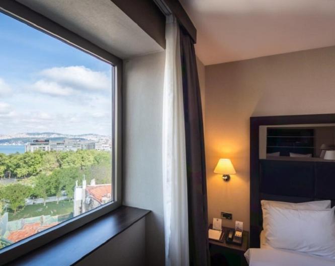 Midtown Hotel - Außenansicht
