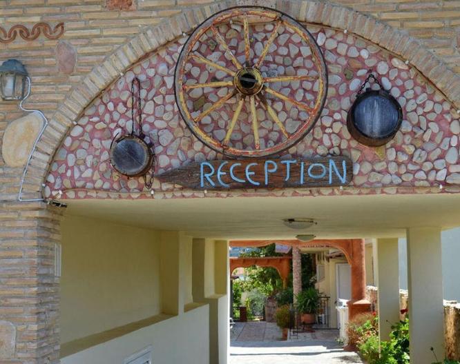 Altura Hotel - Außenansicht