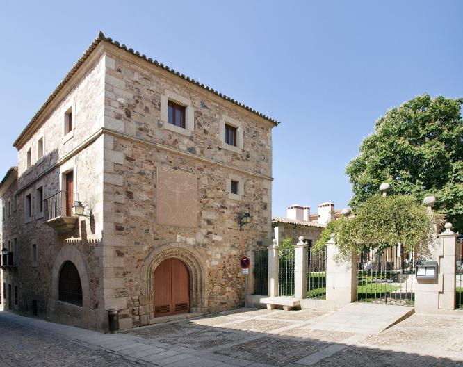 Parador de Caceres - Außenansicht
