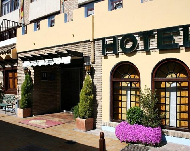 Hotel El Águila - Außenansicht