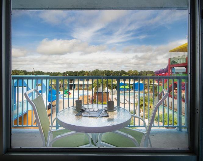 Ramada by Wyndham Hotel & Water Park - Paysage