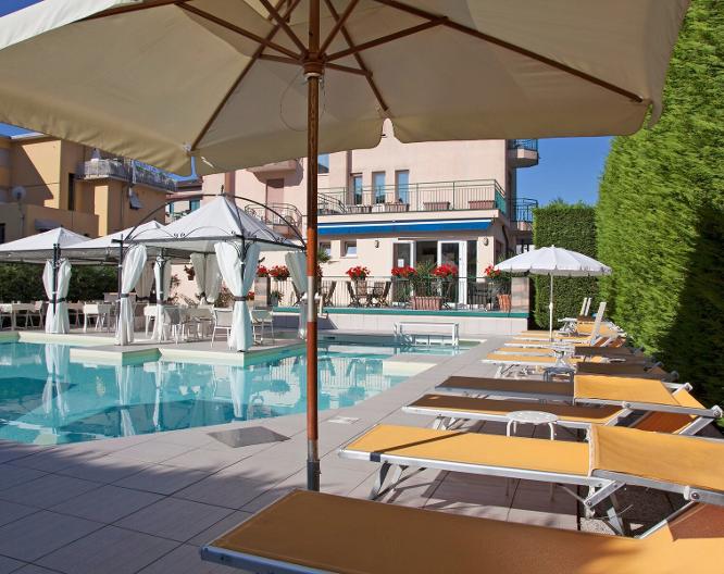 Hotel Ute - Pool