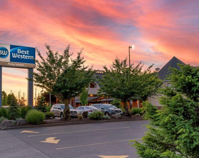 Best Western Pony Soldier Inn - Airport - Außenansicht