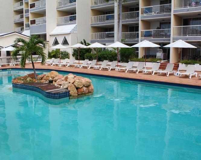 Sapphire Beach Club Resort - Außenansicht