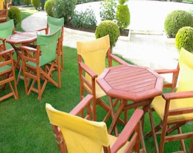 Hotel 1 Maji - Außenansicht