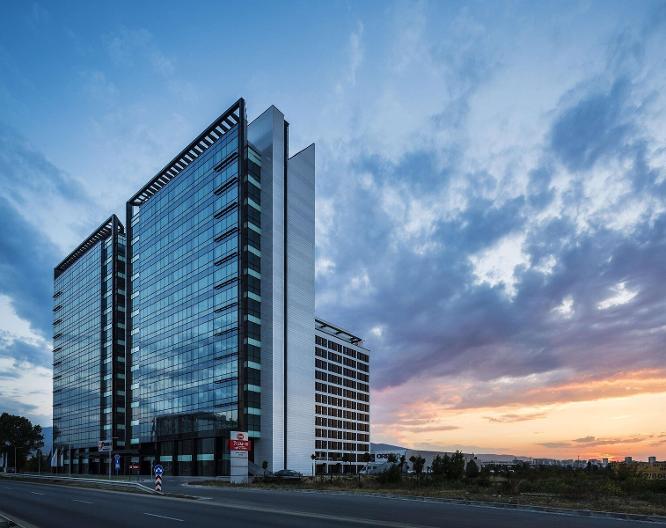 Hotel Premier Sofia Airport - Außenansicht