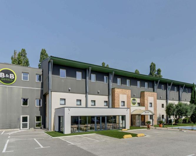 B and B Hotel Aubagne Gémenos - Außenansicht