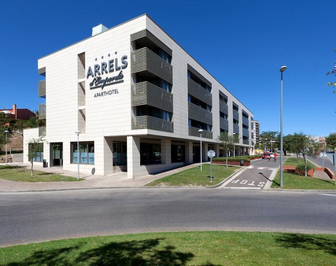 Aparthotel Arrels d'Empordà - Außenansicht