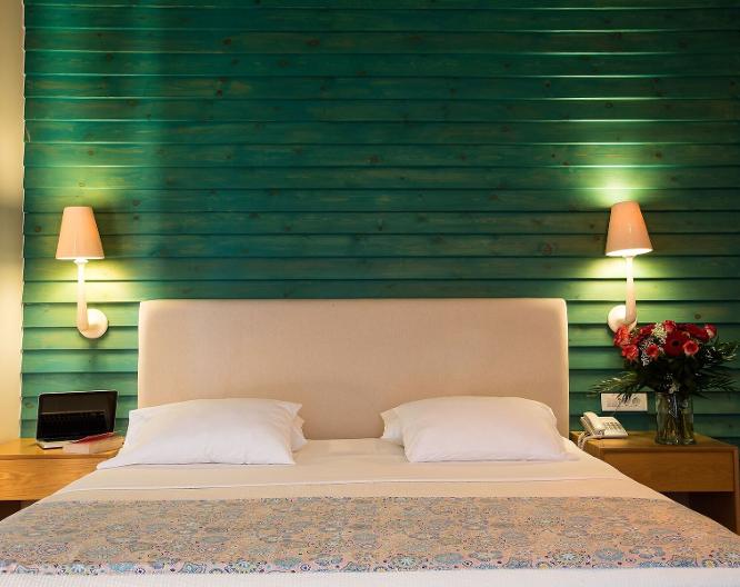 Elia Agia Marina Hotel - Außenansicht