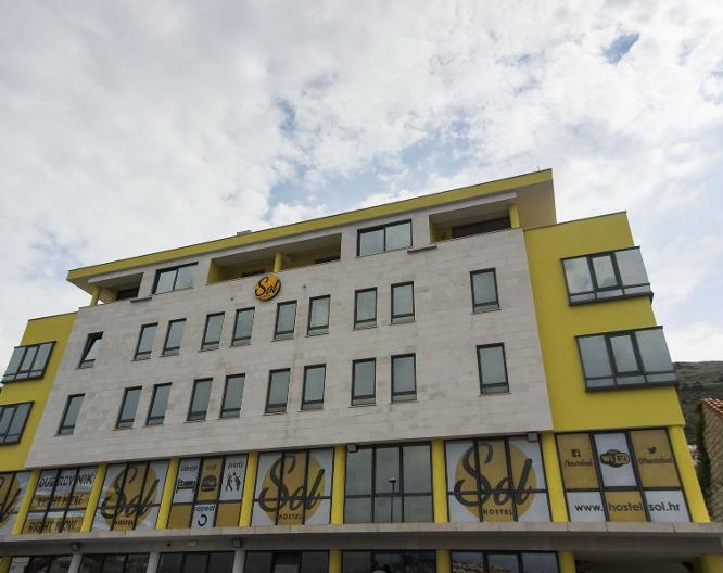 Hostel Sol - Außenansicht