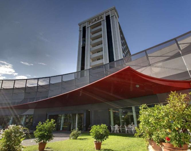 Panoramic Hotel Plaza - Außenansicht