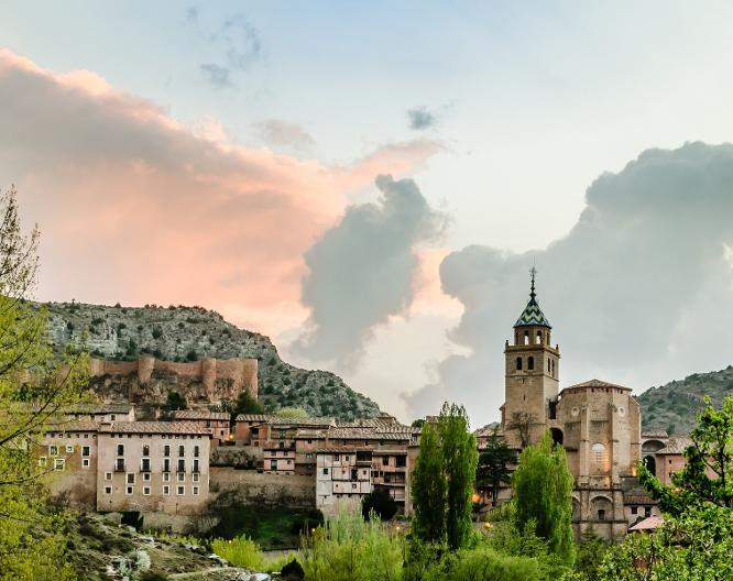 Hotel Albarracín - Außenansicht