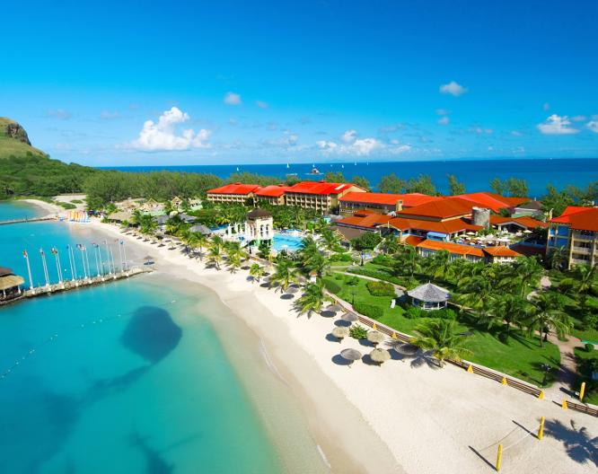 Sandals Grande St. Lucian Spa Beach Resort - Außenansicht