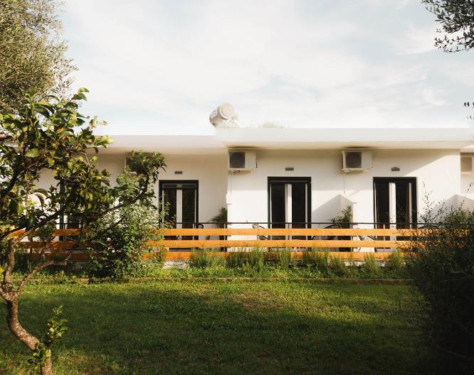 Olive Grove Suites Boutique Hotel - Außenansicht
