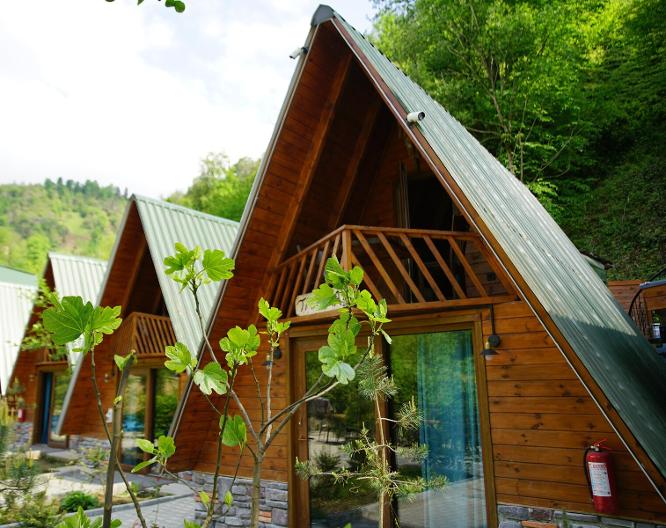 Tanura Bungalows - Außenansicht
