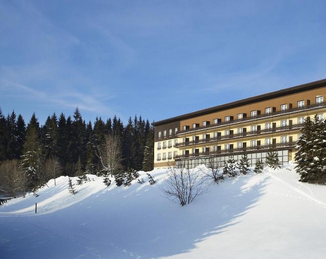 Orea Hotel Spicak - Außenansicht