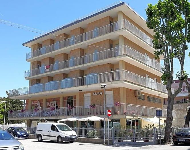 Hotel Alfa - Außenansicht