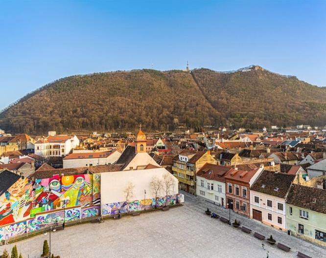 Aro Palace - Außenansicht