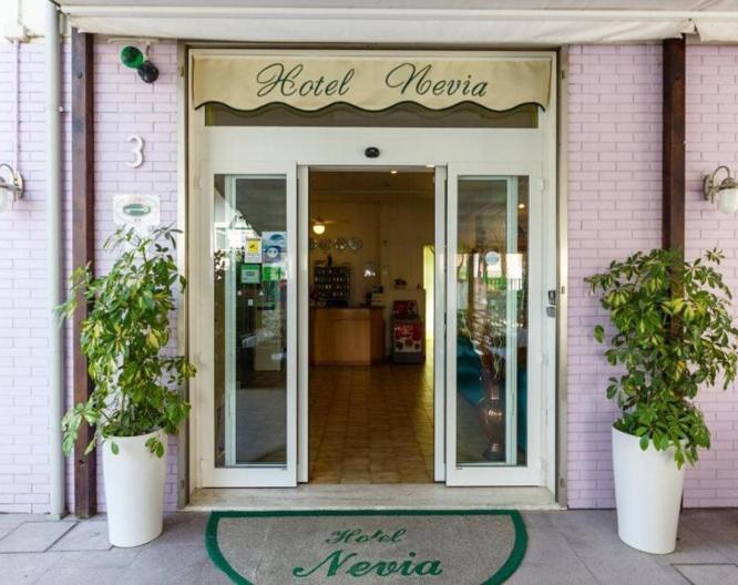Hotel Nevia - Außenansicht