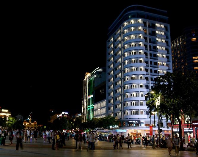 Palace Saigon - Außenansicht