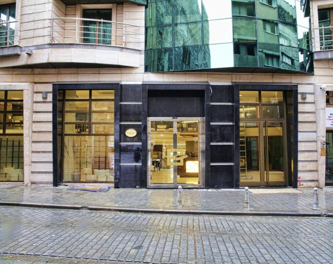 Orka Royal - Außenansicht